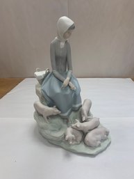 LLADRO MATTE GLAZED GIRL WITH PIGLETS  RETIRED 11'H X 8.5' W