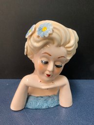 BEAUTIFUL HEADVASE   7'H