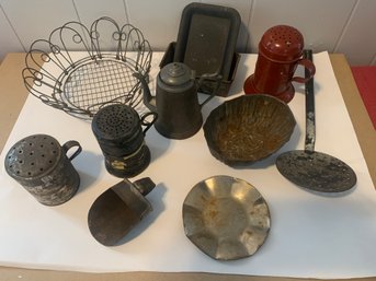 VINTAGE TIN LOT WITH SOME EARLY 1900S