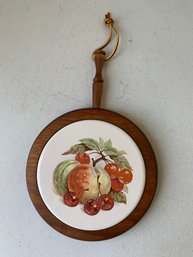 1970S VINTAGE TRIVET W/ CERAMIC TILE IN WOODEN FRAME