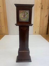 BATTERY OPERATED GRANDFATHERS CLOCK