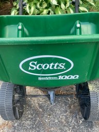 SCOTTS 1000 SPREADER