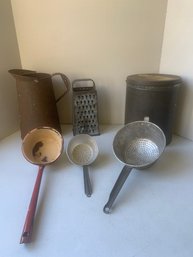 VINTAGE KITCHEN LOT