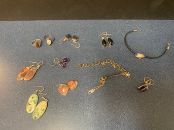STERLUING SILVER LOT OF MISC. JEWELRY  63 GRAMS