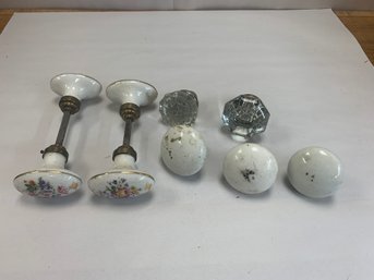 GLASS AND PORCELAIN DOORKNOBS