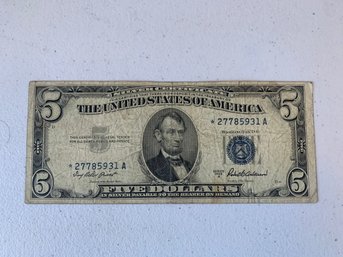 1953 A      $5 DOLLAR SILVER CERTIFICATE STAR NOTE,   27785931A