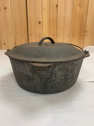CAST IRON POT