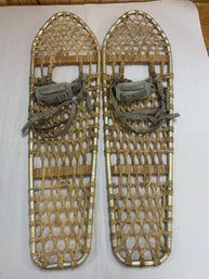 METAL FRAMED SNOWSHOES