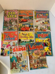LOT OF 8 VINTAGE COMICS
