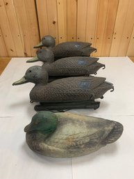 4 PLASTIC DUCK DECOYS