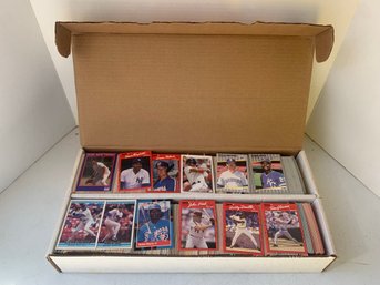 ASSORTED LOT OF BASEBALL CARDS W/ UPPER DECK, DONRUSS, FLEER, SCORE, ETC.