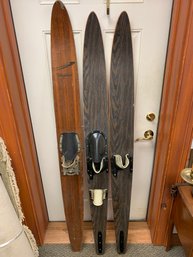 3 WATER SKIS