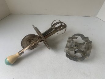 PAIR OF VINTAGE KITCHEN ITEMS, 1920 BEATER AND MULTI COOKIE CUTTER