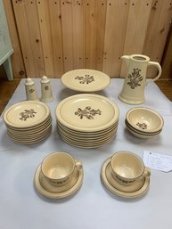 28 PIECE PFALTZGRAFF VILLAGE STONEWARE