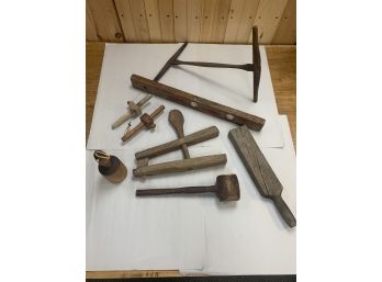 VINTAGE WOOD TOOL LOT OF 8