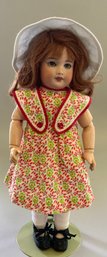 11 Unis France 301 Doll