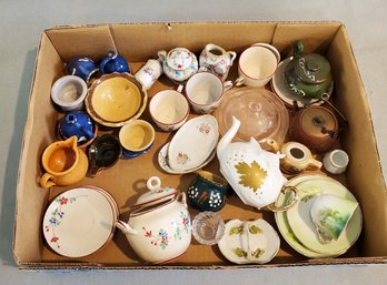 LOT OF ANTIQUE / VINTAGE CHILDREN'S DISHES