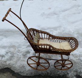 Wicker Dolls Carriage
