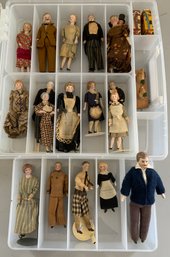 Lot Of 19 Doll House Dolls