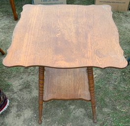 Oak, 2-tier, Turned Splay-leg Side Table, Square Top