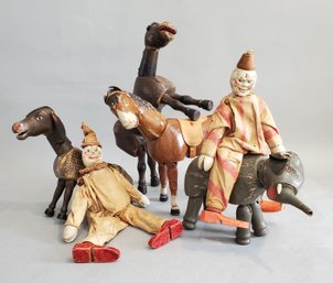 LOT OF SCHOENHUT ANIMALS / CLOWN