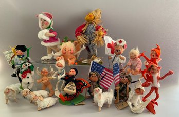 Large Lot Of Assorted Annalee Dolls, (some Are Dusty)