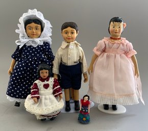 5  Hitty Dolls