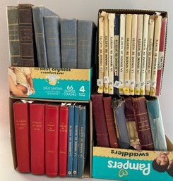 Lot Of 30 Bound Volumes Of The Monthly Publication  La Semaine De Suzette