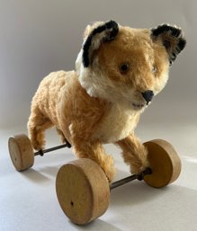 10 Steiff Fox On Wood Wheels, Underscore F Button, Played With Condition