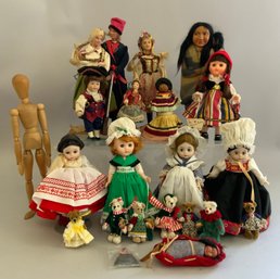 Opportunity Box Lot Of Modern Dolls/bears, Skookum, MAs, Etc.
