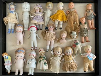Lot Of 19 Small All Bisque/painted Bisque Dolls, 3  4