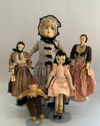 5  Assorted Cloth Dolls