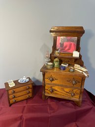 18 Dresser And Mirror With Accessories