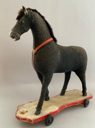 Childs Horse Pull Toy
