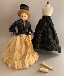 17 Bisque Shoulder Head Belton Type Fashion