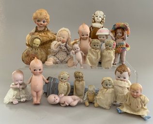 Tray Lot Of 19 Small All Bisque Dolls