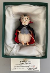 3 R John Wright Monster Mice Count Dracula 019
