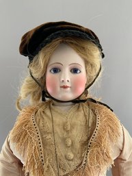 22 French Fashion Swivel Neck