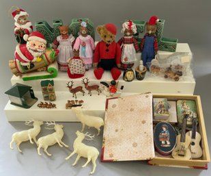 Lot Of Assorted Christmas Items Including A Schucco Yes/no Bear