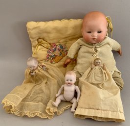 4  Small Baby Dolls