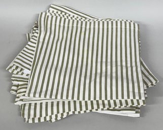 Twelve Pottery Barn Dinner Napkins