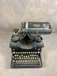 Vintage Royal Model 10 Typewriter With Beveled Edge Glass Sides